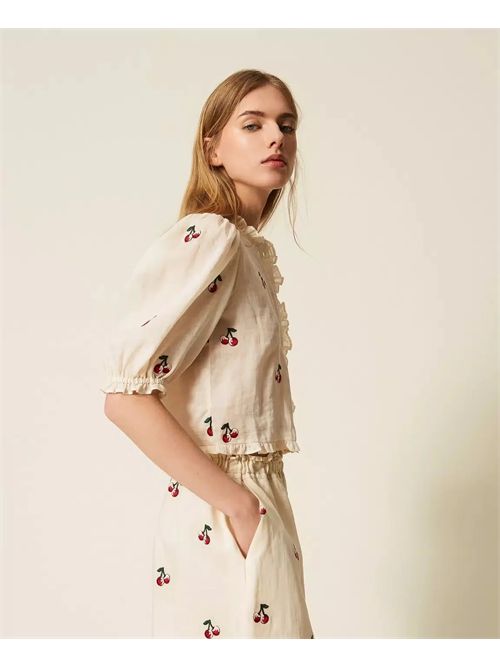 Camicia cropped in ramiè con ricami ciliegie Twinset TWINSET | 261TT242013577