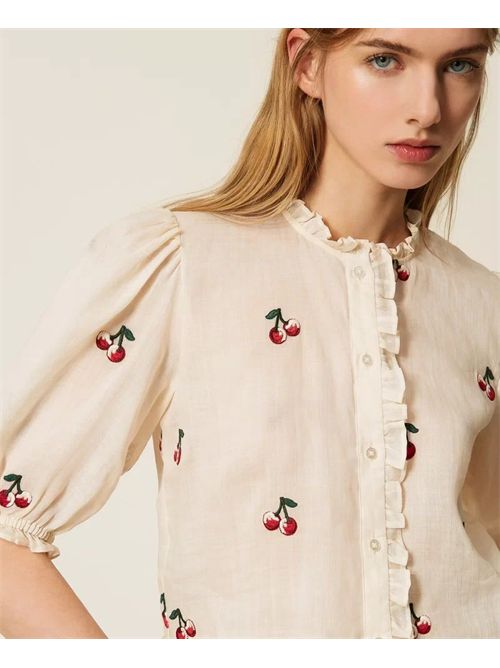 Camicia cropped in ramiè con ricami ciliegie Twinset TWINSET | 261TT242013577